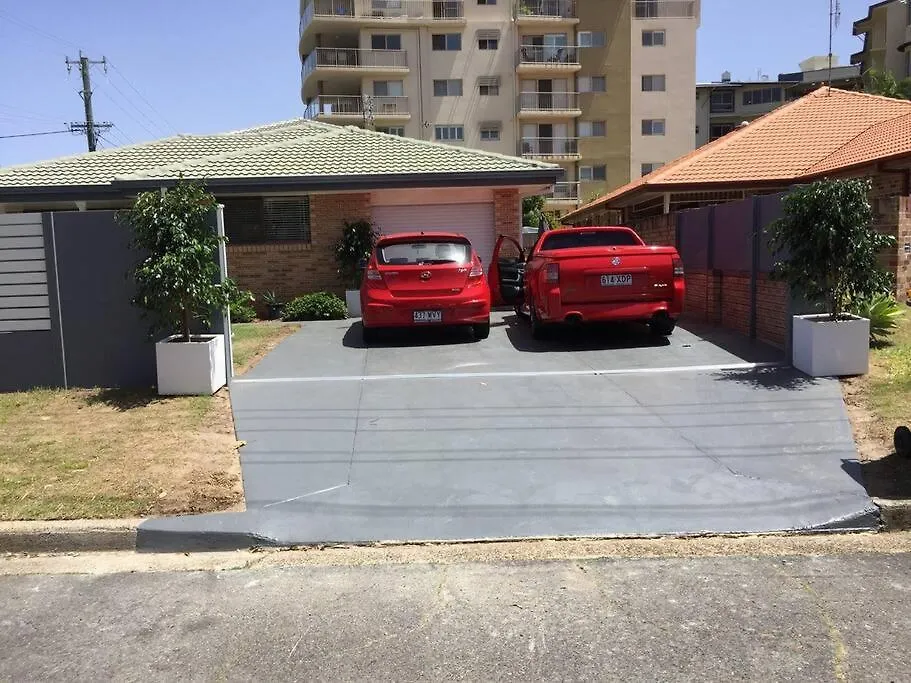 Caravan, Boat & Pet Friendly - Right On The Border Tweed Heads