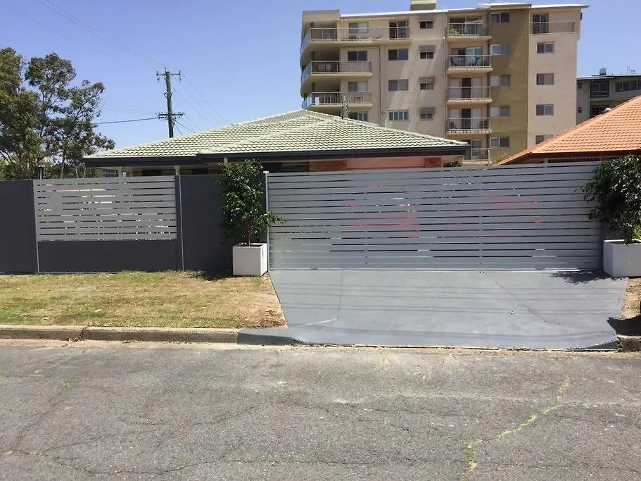 Caravan, Boat & Pet Friendly - Right On The Border Tweed Heads 0*,