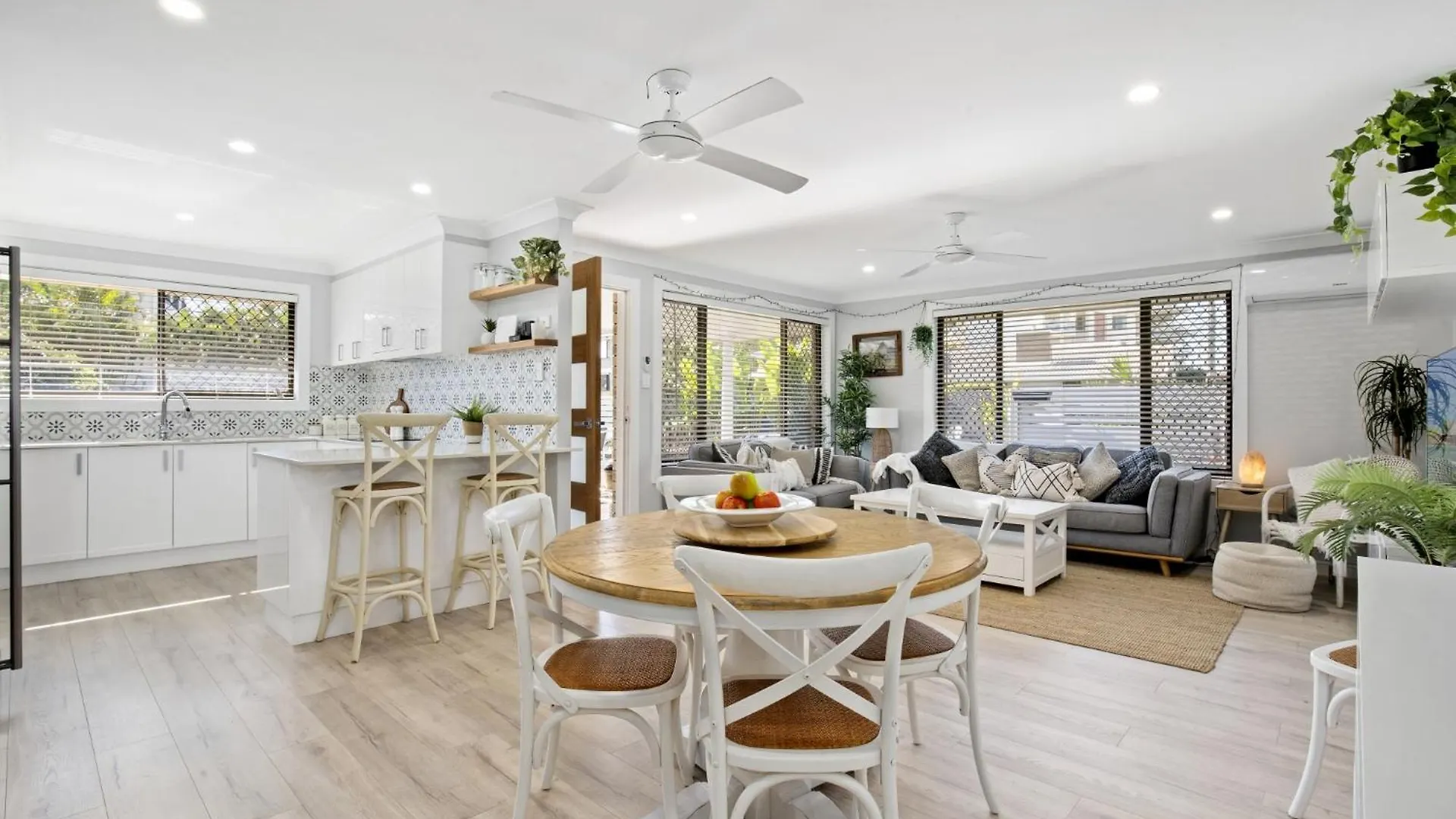Caravan, Boat & Pet Friendly - Right On The Border Tweed Heads